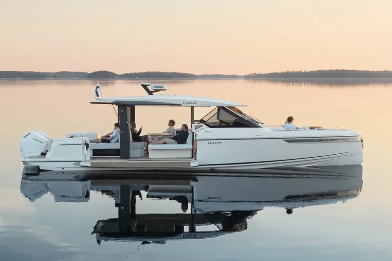 ALLORA, a 12.4m Saxdor 400 GTO for up to 12 passengers in Paros