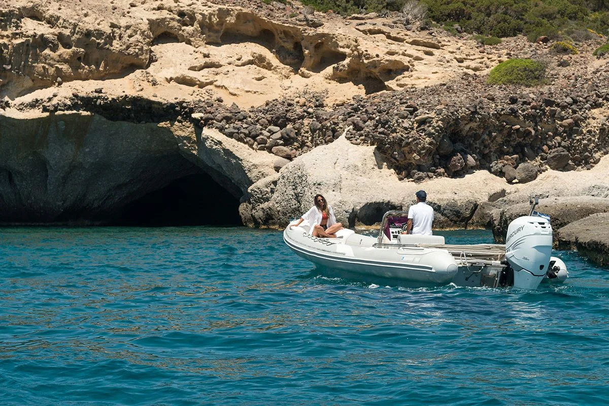 Navigating Paradise: Why Booking Your Milos Charters Boat Tour Early Is A Game-Changer - Charter Tips & Planning guide content