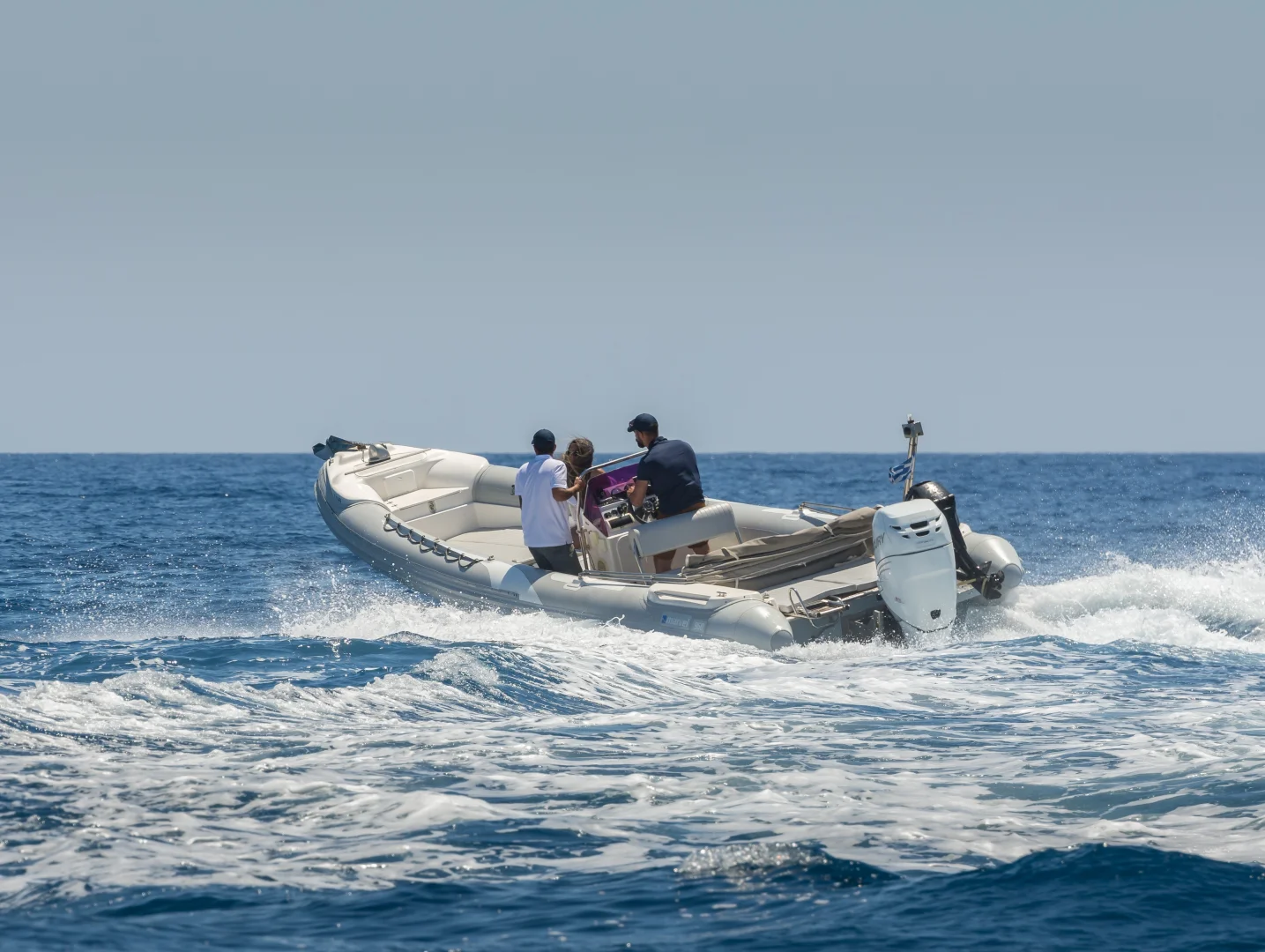 SEAWEED, a 9.6m Marvel 960 for up to 9 passengers in Milos