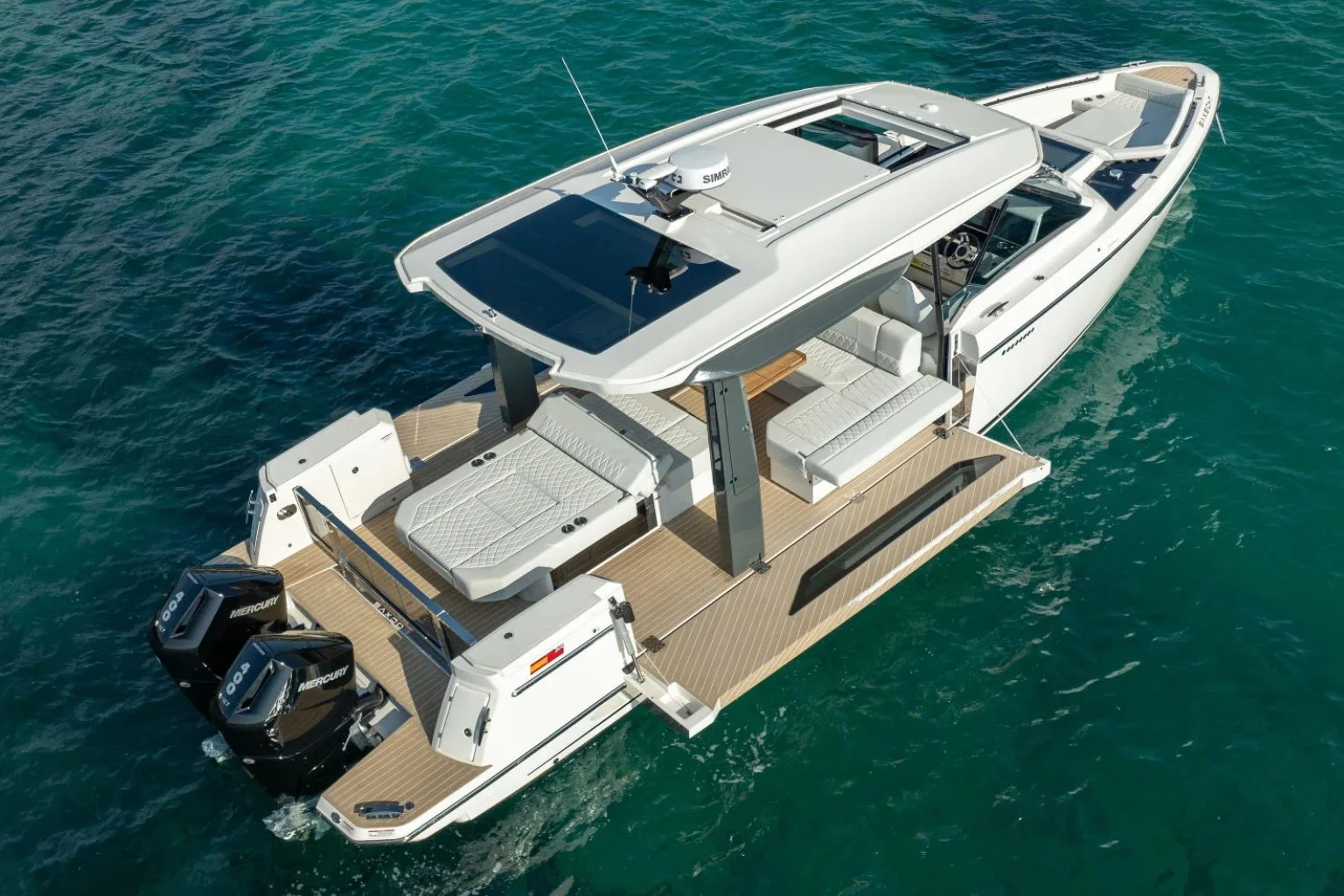 ALLORA (Saxdor 400 GTO) - Motor Boat for rent in Milos, Cyclades, Greece - photo 7 of 11