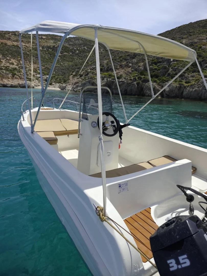 ARBEN (Karel V 160) - Motor Boat for rent in Milos, Cyclades, Greece - photo 4 of 5