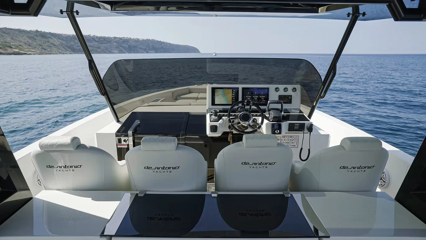 MAIA ("Maia" De Antonio D42) - Yacht for rent in Milos, Cyclades, Greece - photo 4 of 8