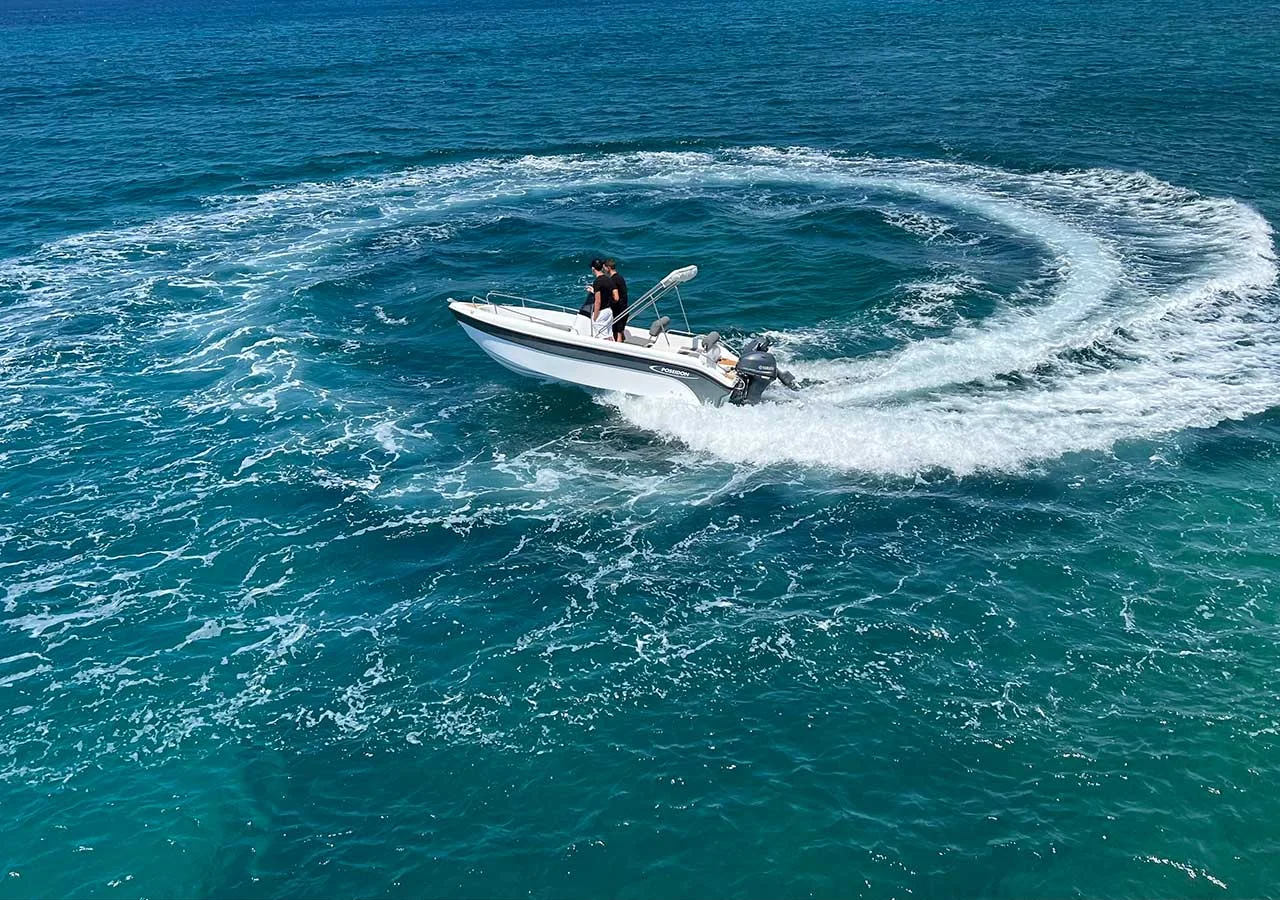 ASTERIAS III (Poseidon Blu Water 170) - Motor Boat for rent in Milos, Cyclades, Greece - photo 5 of 5