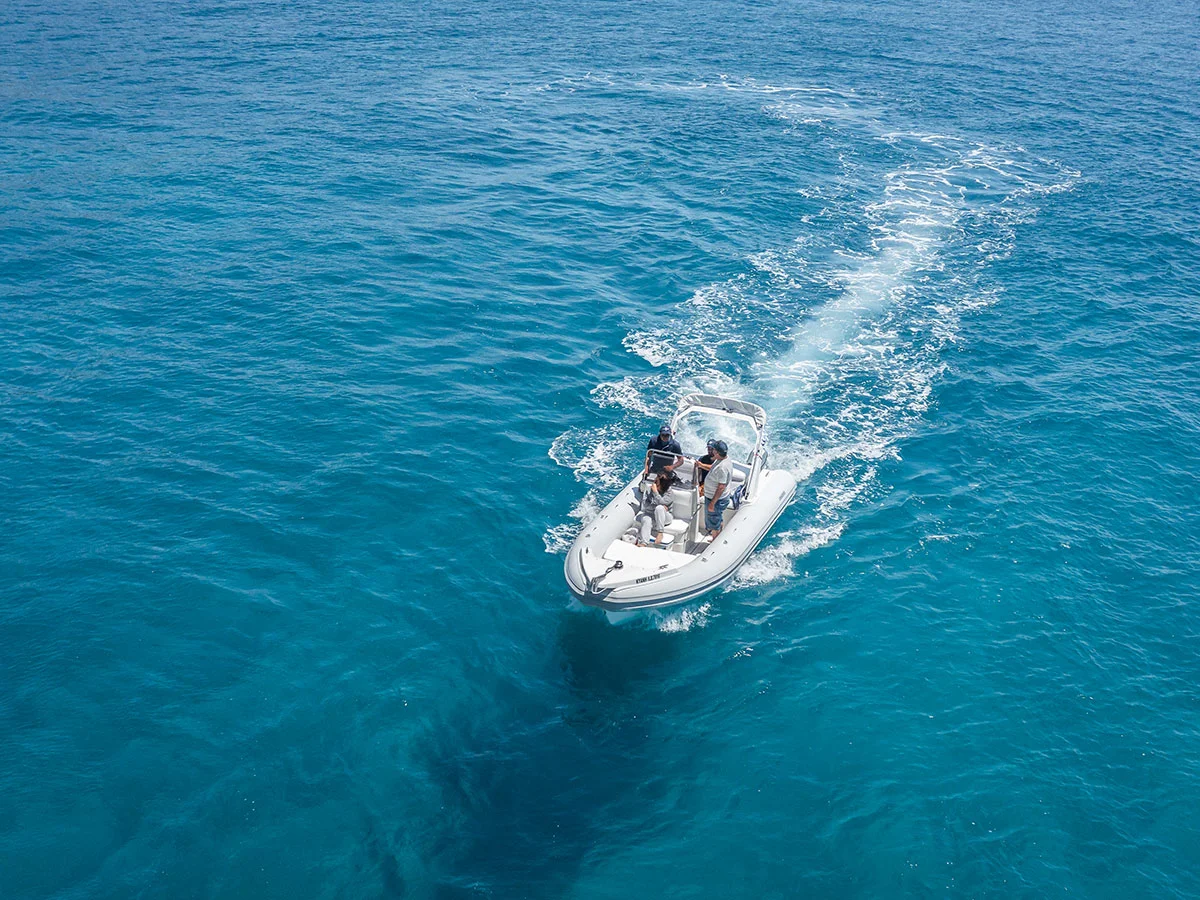 CYAN, a 6.4m Lambro 640 for up to 7 passengers in Milos