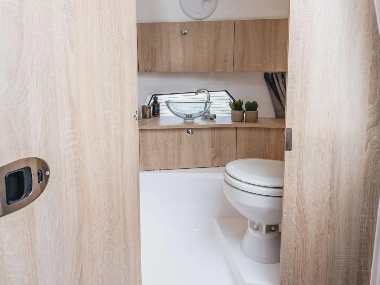 Private boat transfer from Paros to Naxos