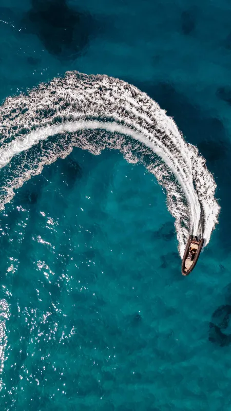 Mostro (Mostro Top Gun) - Motor Boat for rent in Milos, Cyclades, Greece - photo 3 of 5