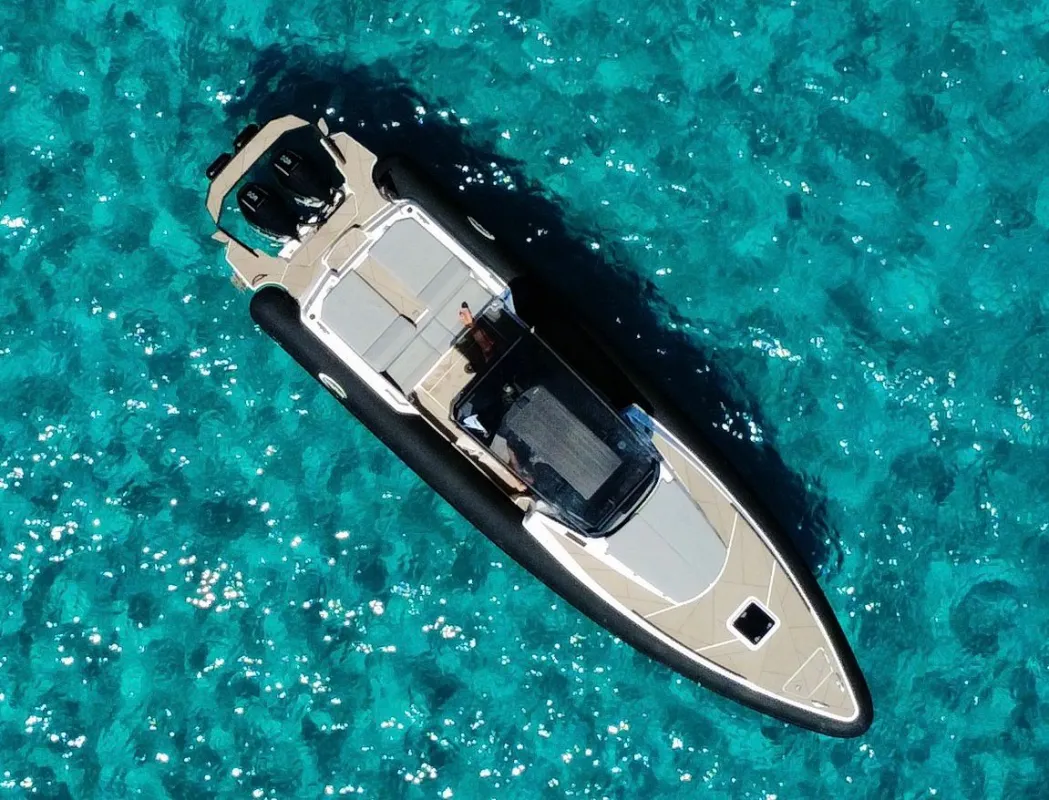 BLONDY (Seafighter RIB 36) - RIB for rent in Milos, Cyclades, Greece - photo 5 of 12