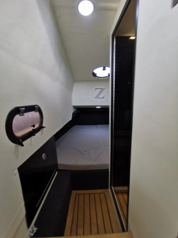 CYANIUS (ZEN 39) - RIB for rent in Milos, Cyclades, Greece - photo 5 of 5