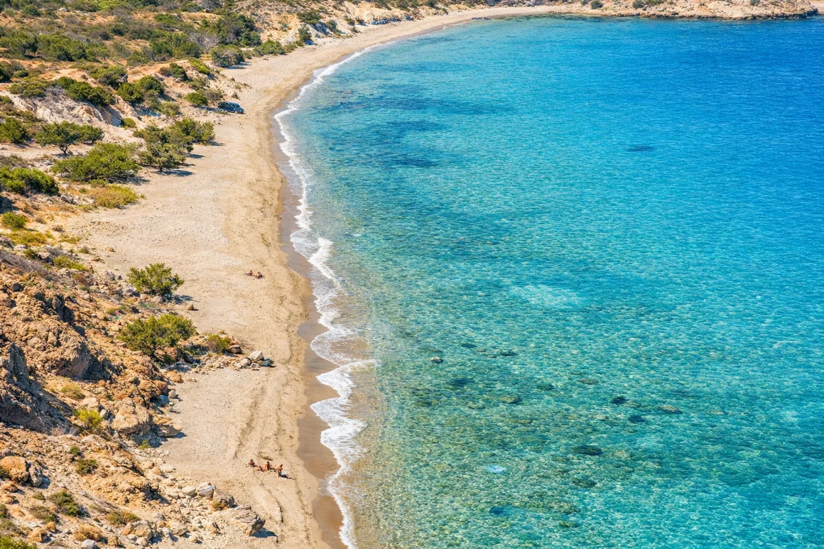 Achivadolimni - Milos destination guide