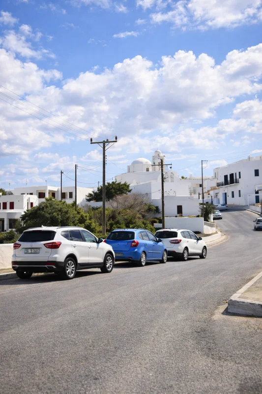 Perá Triovassalos - Milos destination guide content