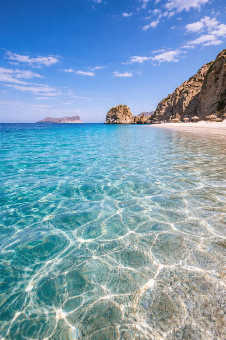 WAVERIDER - Northern Tour of Milos - Plathiena