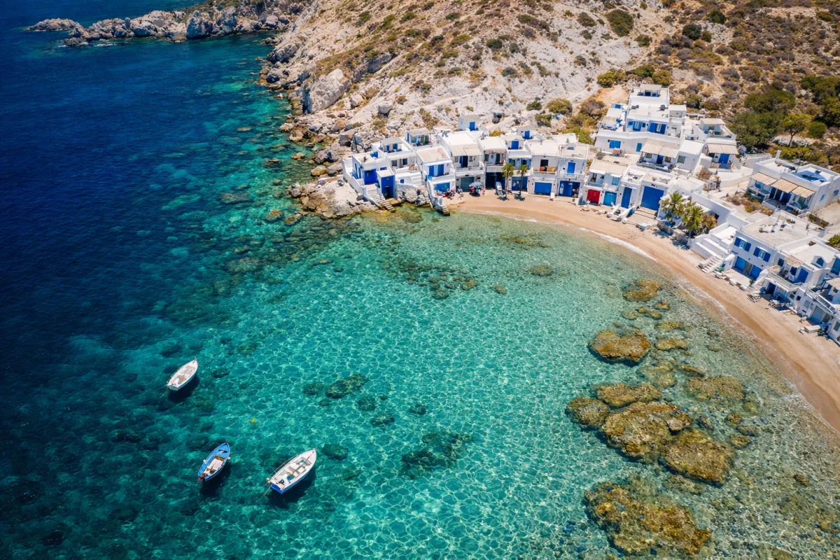 TRITON - Full Day Tour: Paros - Milos - Kimolos - Polyaigos - Milos