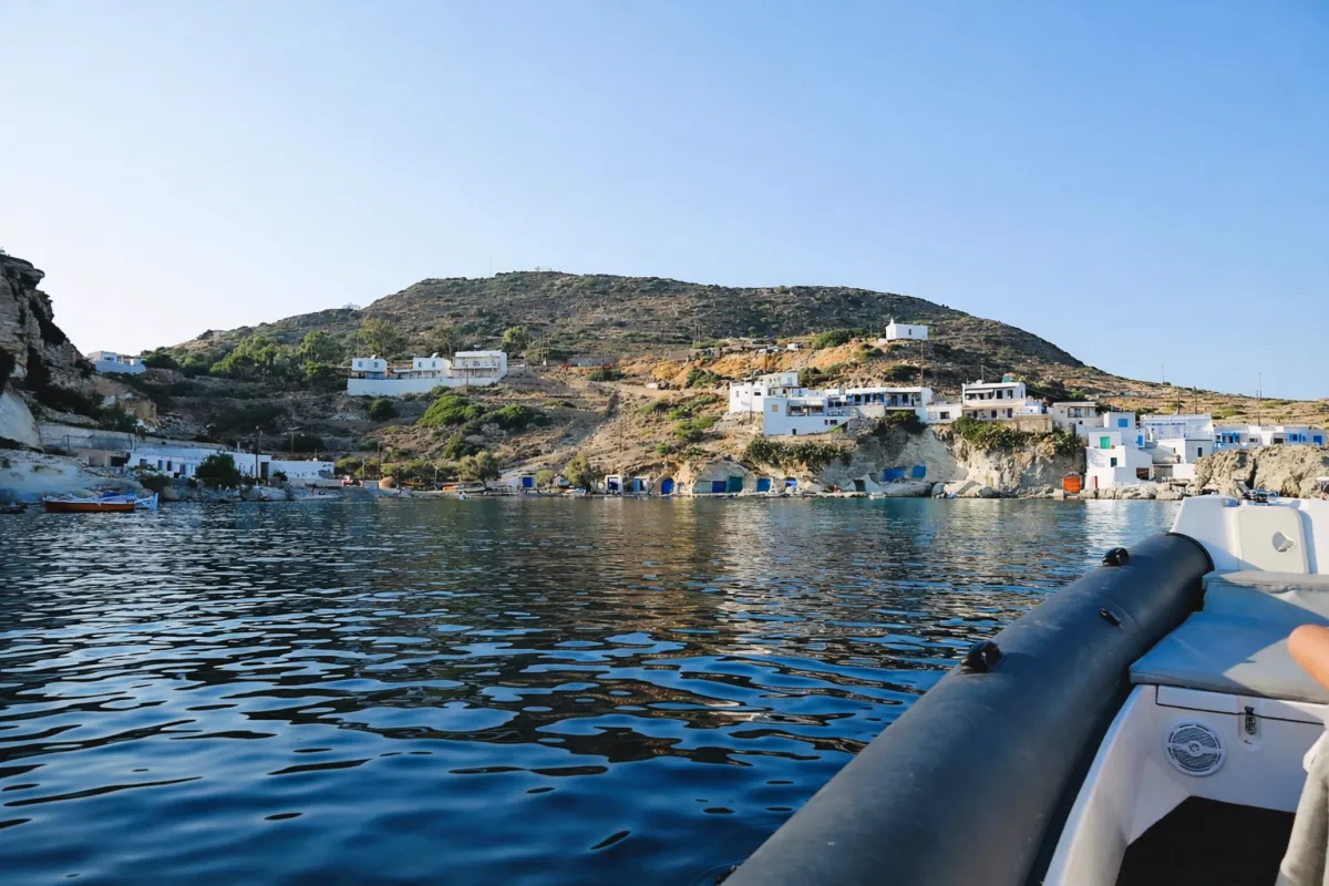 MOJO - Kimolos and Northern Milos Tour