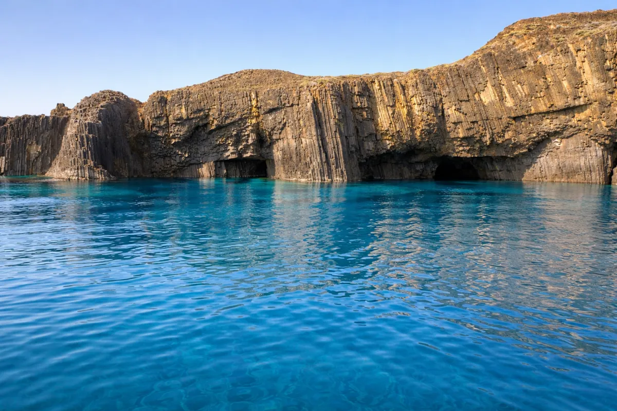 WET DREAM - Kimolos and Northern Milos Tour